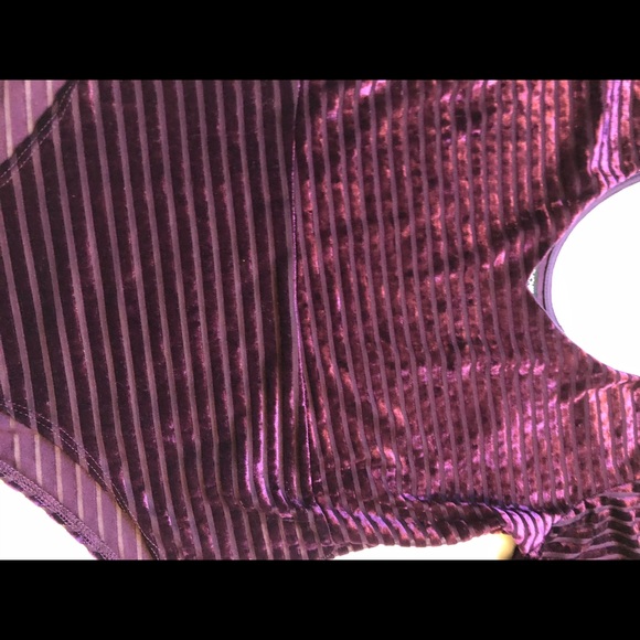 Top - Picture 3 of 3